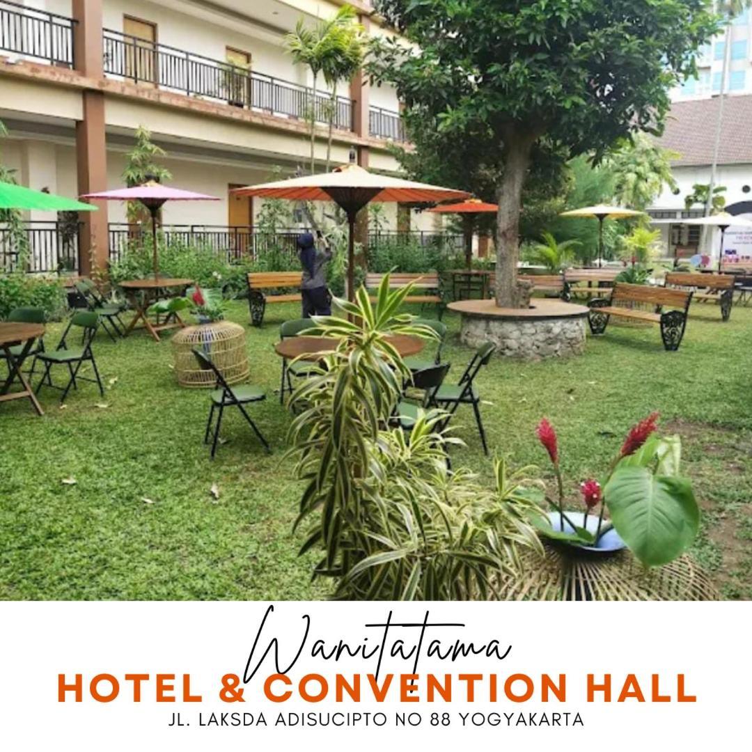 Pakualaman Wanitatama Hotel & Convention Hall מראה חיצוני תמונה